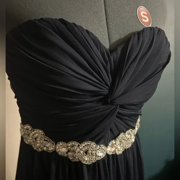 Navy Blue Strapless Formal Size 7 - Picture 2 of 6